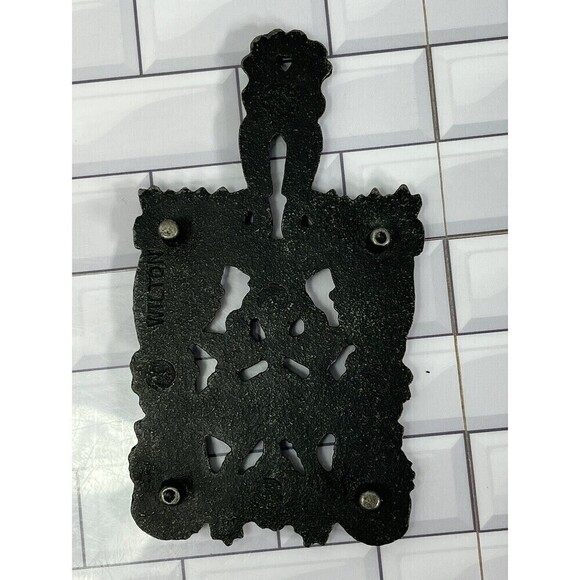 Vtg Wilton Black Cast Iron Trivet Grapes Leafs Scroll Design Metal Kitchen Decor - Picture 5 of 10